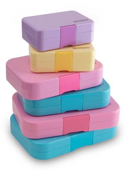 מערום של קופסת אוכל יאמבוקס